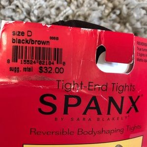 SPANX Accessories - NWT Spanx tight end reversible blk/brown tights D SPANX Accessories - NWT Spanx tight end reversible blk/brown tights D
